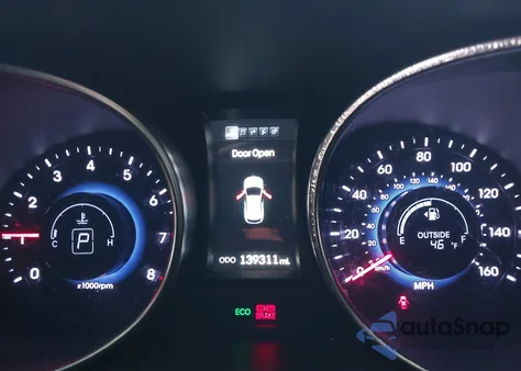 2013 Hyundai Santa Fe Sport 2.0T z USA, uszkodzony, nr VIN 5XYZWDLA1DG098263